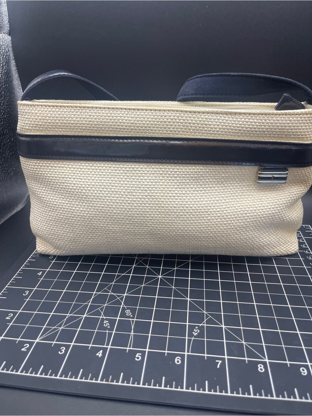 Vintage Tommy Hilfiger Cream Woven Straw Look Shoulder Bag Navy Blue Trim Purse